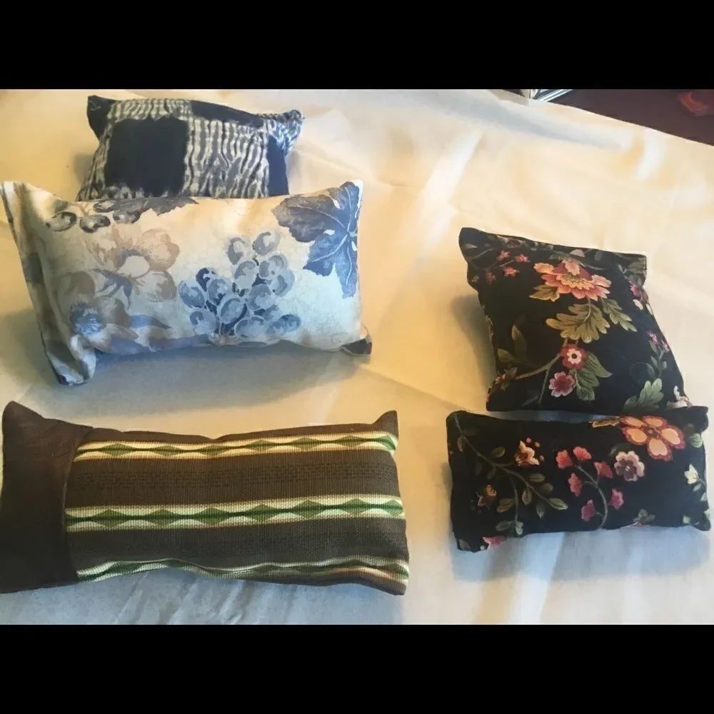 Brand New Handmade Mini Pillows - Picture 3 of 6